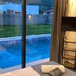 Grape In Large Pool, Jacuzzi, Private 别墅
