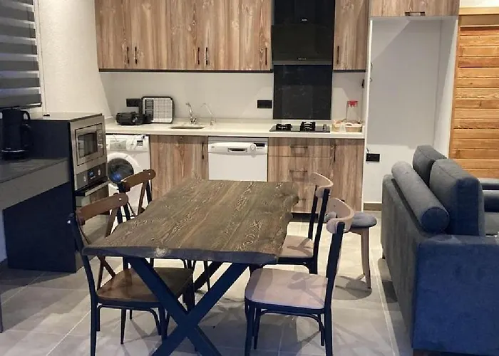 Grape In Large Pool, Jacuzzi, Private Villa